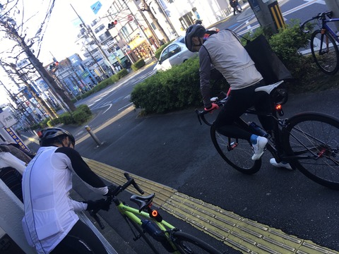 7C142D81-8CA9-46E5-858B-F8BFDFB8805C