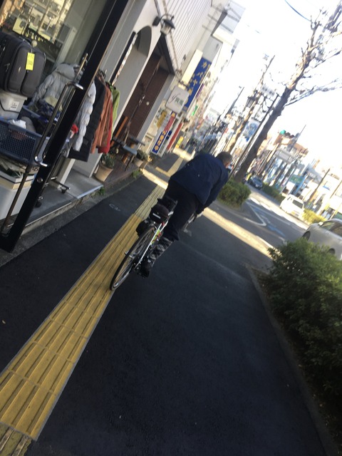 89F6537D-22A6-4FE8-B5FD-E37F47D5B2B5