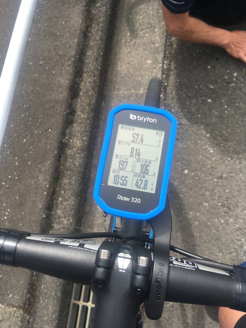 1FAE5A2F-86AE-4F8C-8175-1D17DF90C7BC