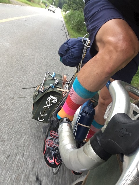 27CBB12C-B49D-41A6-80DE-224ADB1B31BE