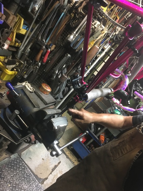 BB6A5FB6-DD07-4624-9B65-BD3B61B2CBD8