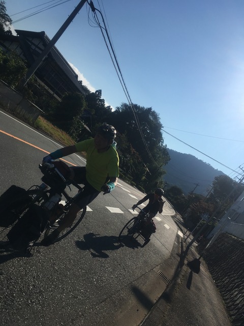 FE2FCA50-71FF-43DA-A836-8A3F2BB8F1B9