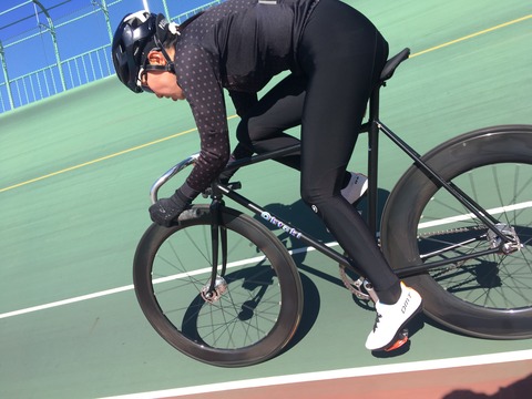 427F93C9-192C-4C6B-AC08-778A9CAF0B95