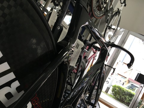 B2BE7E3C-B3E2-4402-8608-2DA1F0ABA910