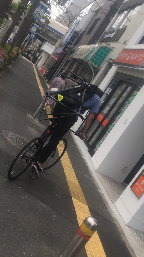 B21F3AD0-E0A3-48BE-95FF-3099FDE479CF