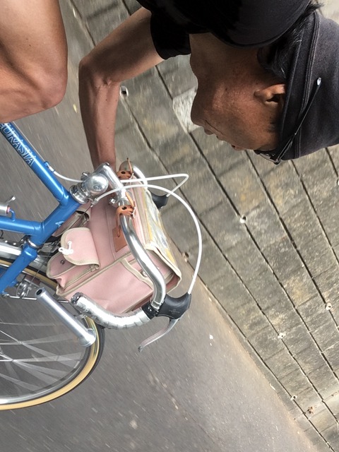 2AD5D682-4BDC-4551-94EE-6F883964158B