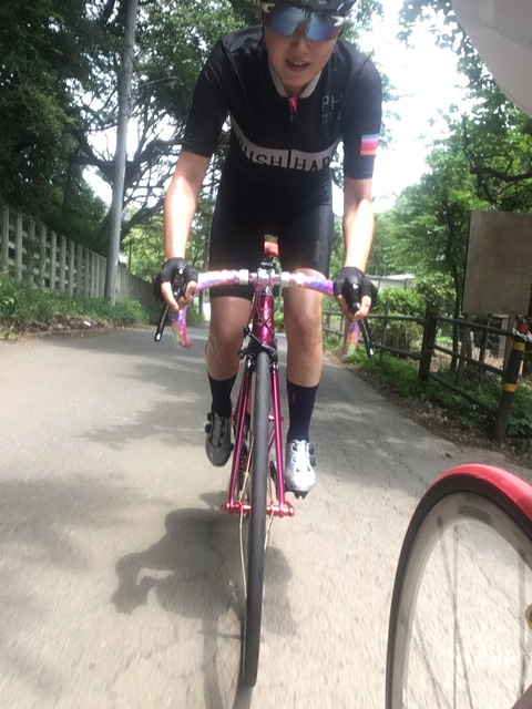 27869A41-7AFE-420B-A868-C10B744E4ACD