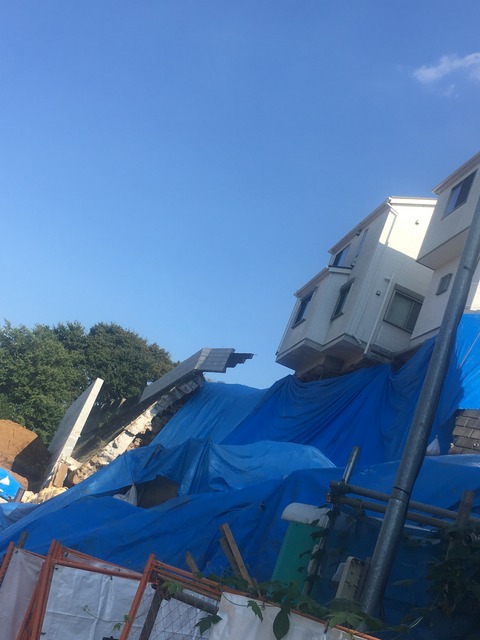 7374AAB7-86AD-4925-8C52-A020C2286F15