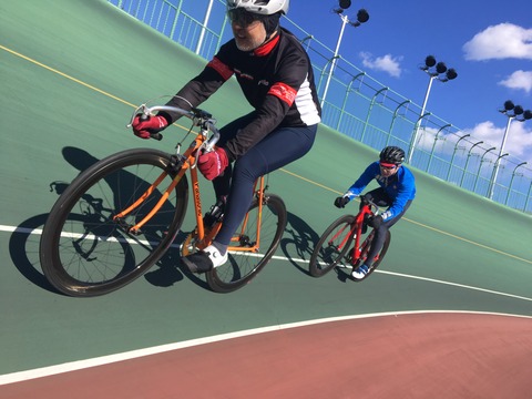 B1FCAB8E-C760-4226-888B-F07AD3748B7B