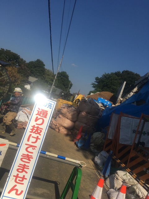 D6AFDEBF-99C5-4EFC-B498-15CCEC61FAE4