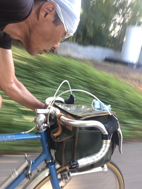 BEAAC824-1D27-4B0C-92E2-4972A4679F62