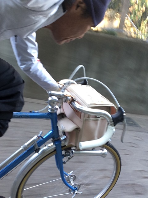 7366CC5D-6C15-4FA2-BFF8-DF3E9844C82F