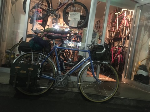 0D21B9A8-8813-4E24-BE34-EE5933378AE6