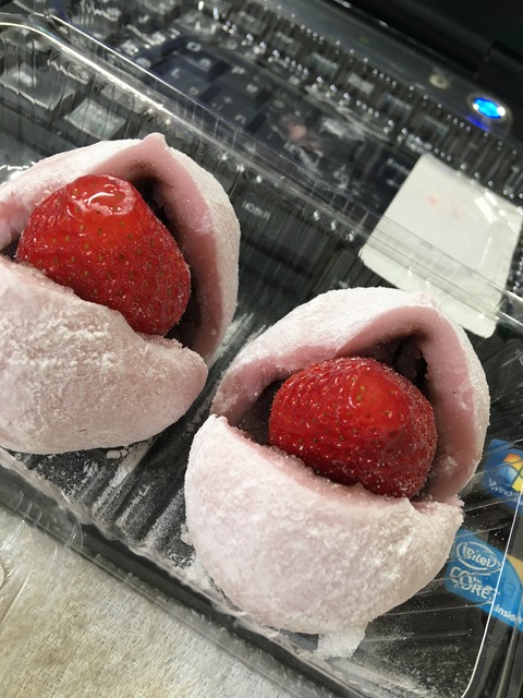 DAA7E2B2-029B-4BC8-A978-F5449762D4D7