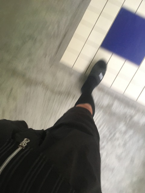 5612F94F-8CE8-43B2-B46E-FB10632CD27D