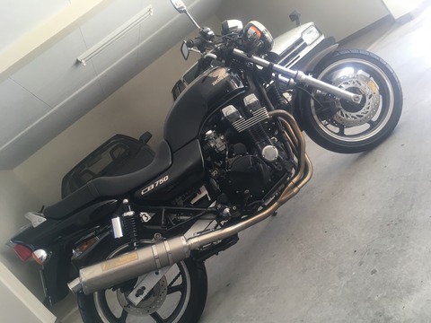 80505542-3D2D-4BFC-BB7C-8D571086F767