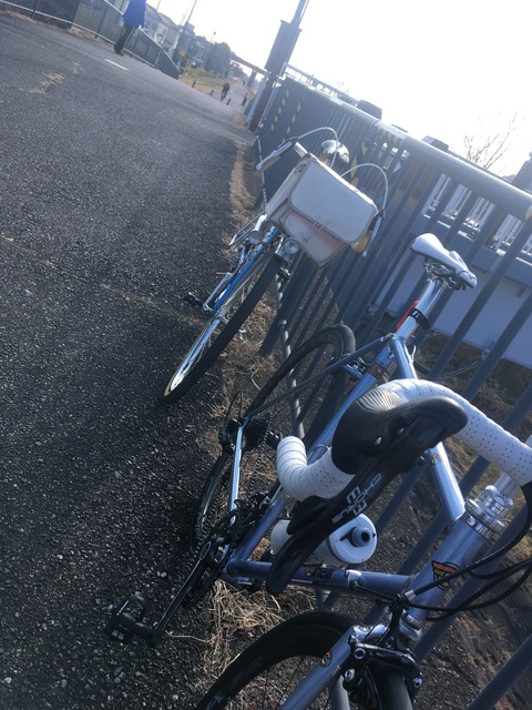 2E3E943C-41FE-49F1-A6BC-6A084D38EA1C