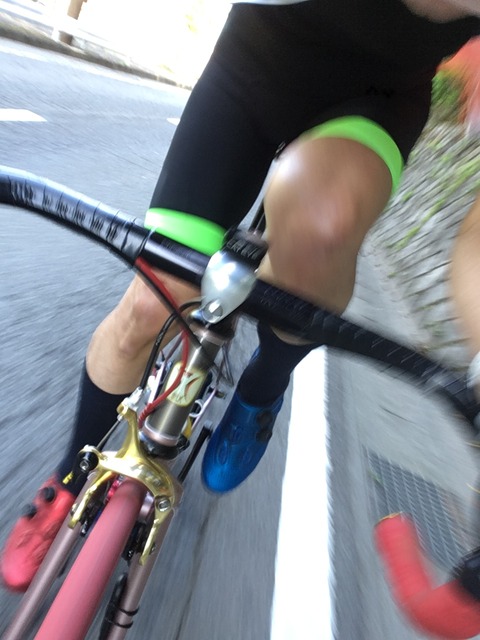 AFD65E8C-9050-4A40-96DD-EA840671A9E3