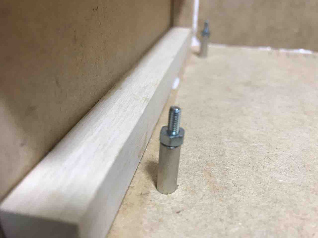 100均材料でパソコンケースを自作しました ノウハウ編 アッキーさんの徒然