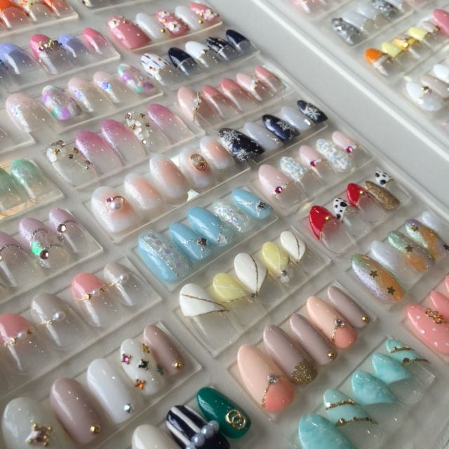 サンプル多数 成人式にも ネイルサロン ノーブル Blog