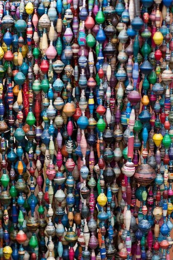 61333f236a22c0d89f5d44852aac8926--paper-bead-jewelry-paper-beads