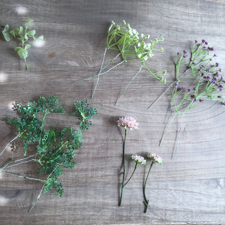 セリアの造花でフラワーバスケット Life In One Day 花と猫 時々ｄｉｙ