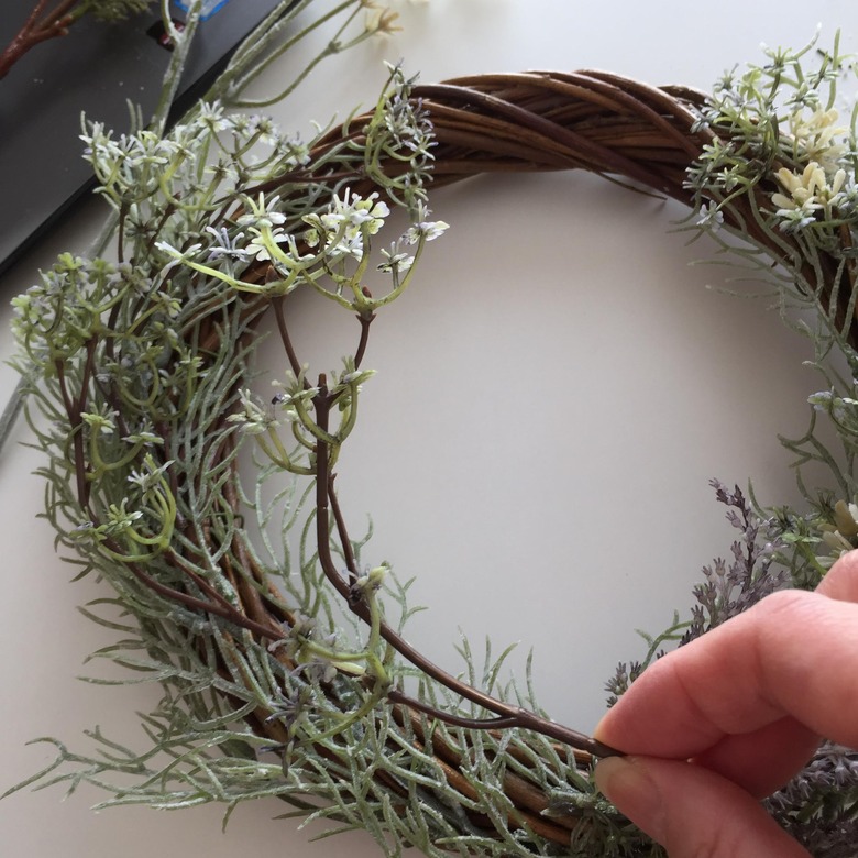 ダイソー造花 ドライ風フラワーで作ったリース Life In One Day 花と猫 時々ｄｉｙ