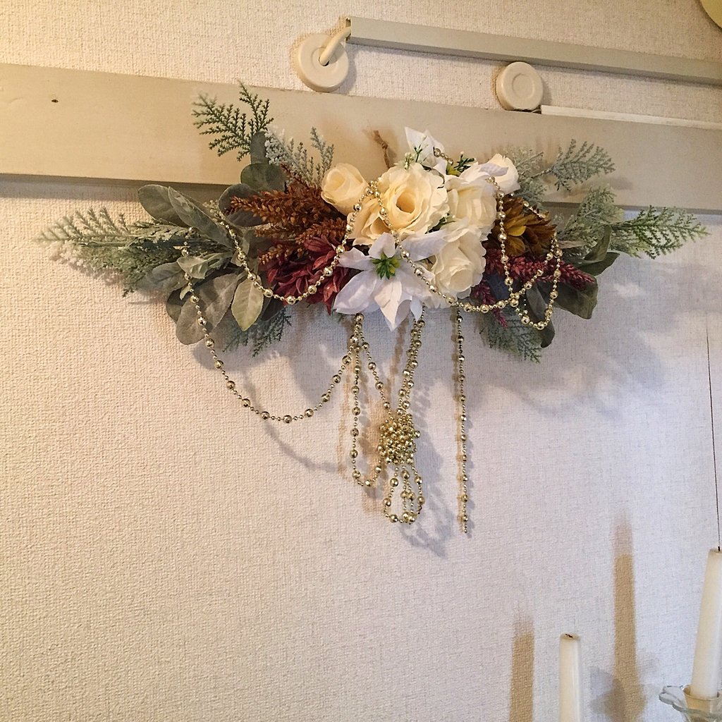 追記あり ダイソー造花でクリスマス スワッグ Life In One Day 花と猫 時々ｄｉｙ