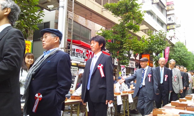 20121007130357