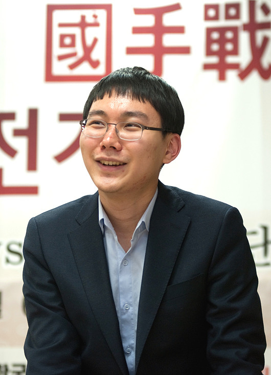 韓国国手戦 生まれて初めて国手になったパク ジョンファン インタビュー Nitro15 韓国国手戦 生まれて初めて国手になったパク ジョンファン インタビュー Nitro15