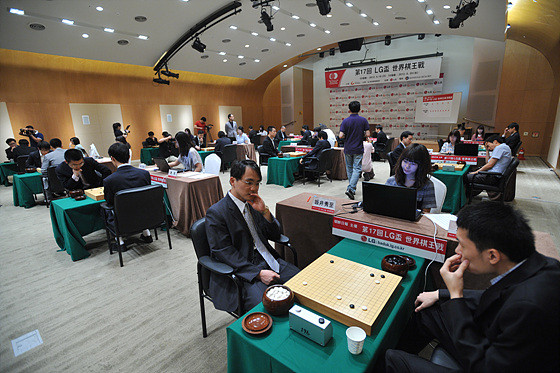 112257105750130604-004