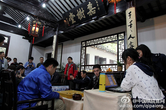 a697ad83jw1exk97r7645j20m80etadr