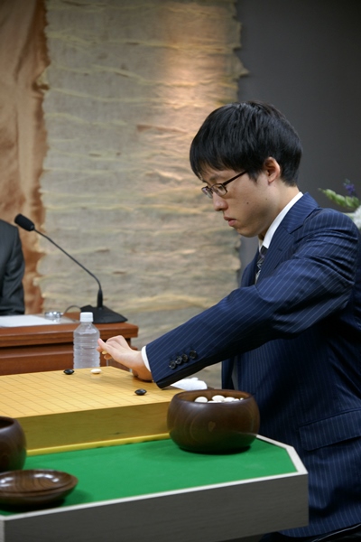 テレビ囲碁アジア選手権 井山ｖｓイチャンホの速報記事きたー Nitro15