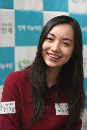 韓国話題 韓国に来た美女傭兵黒嘉嘉インタビュー Nitro15