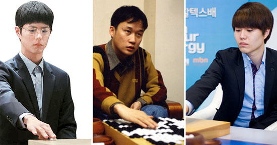 左側から‘応答せよ1988’チェ・テク6段役の俳優パク・ボゴム、若い時期のユ・チャンヒョク9段、最近のイケメンキム・ジョンヒョン5段.