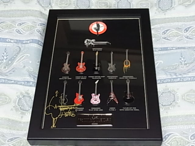 布袋寅泰　30周年メモリアル・ギターピンズセット 布袋寅泰 メモリアル・ギターピンズセット/ピンバッチ 一目惚れした