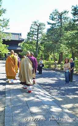 ���λ���