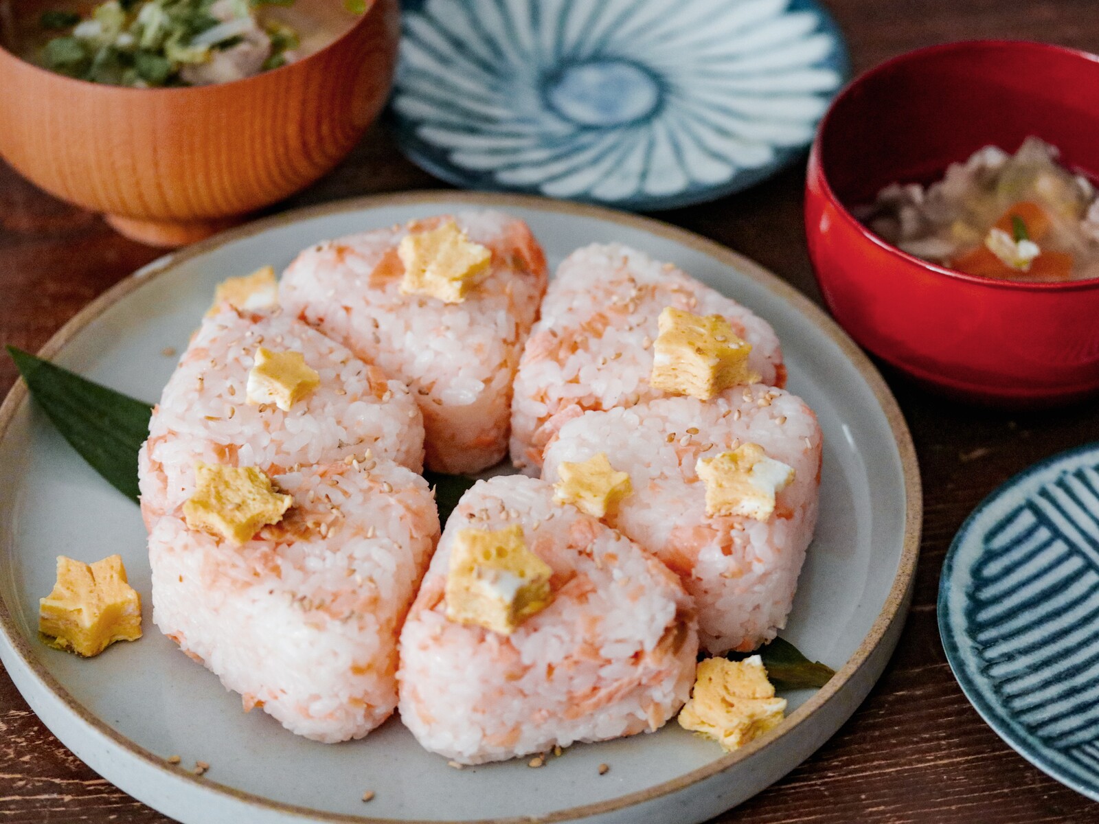 七夕の日朝ごはん 星型玉子焼きで自家製鮭フレークおにぎり あいのおうちごはん Powered By ライブドアブログ