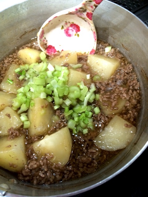 {C2EE5CCE-4936-4F68-92E4-5D01BA865E39:01}