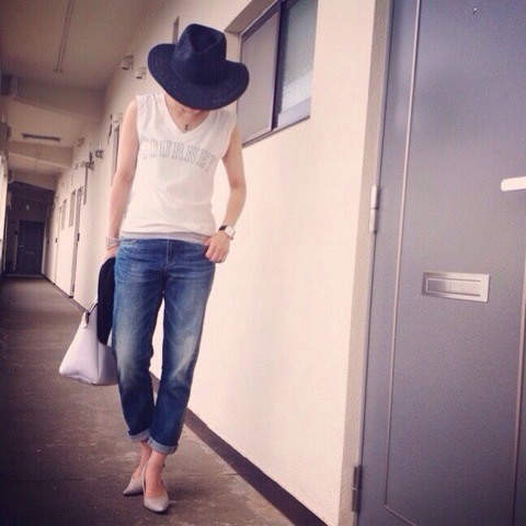 {EDB64330-D646-48EE-AA11-CA8FD3A33A3E:01}