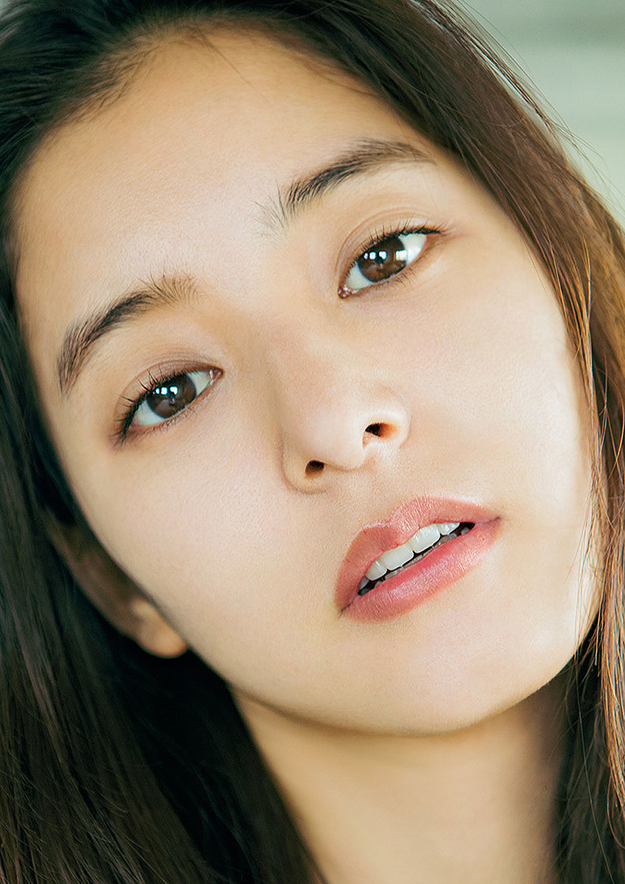 新木優子 : 顔アップ特集 [綺麗な女優・アイドル・モデル、芸能人の顔アップ画像研究所（顔面アップ同好会～顔好きによる顔好きのための好きサイト）]