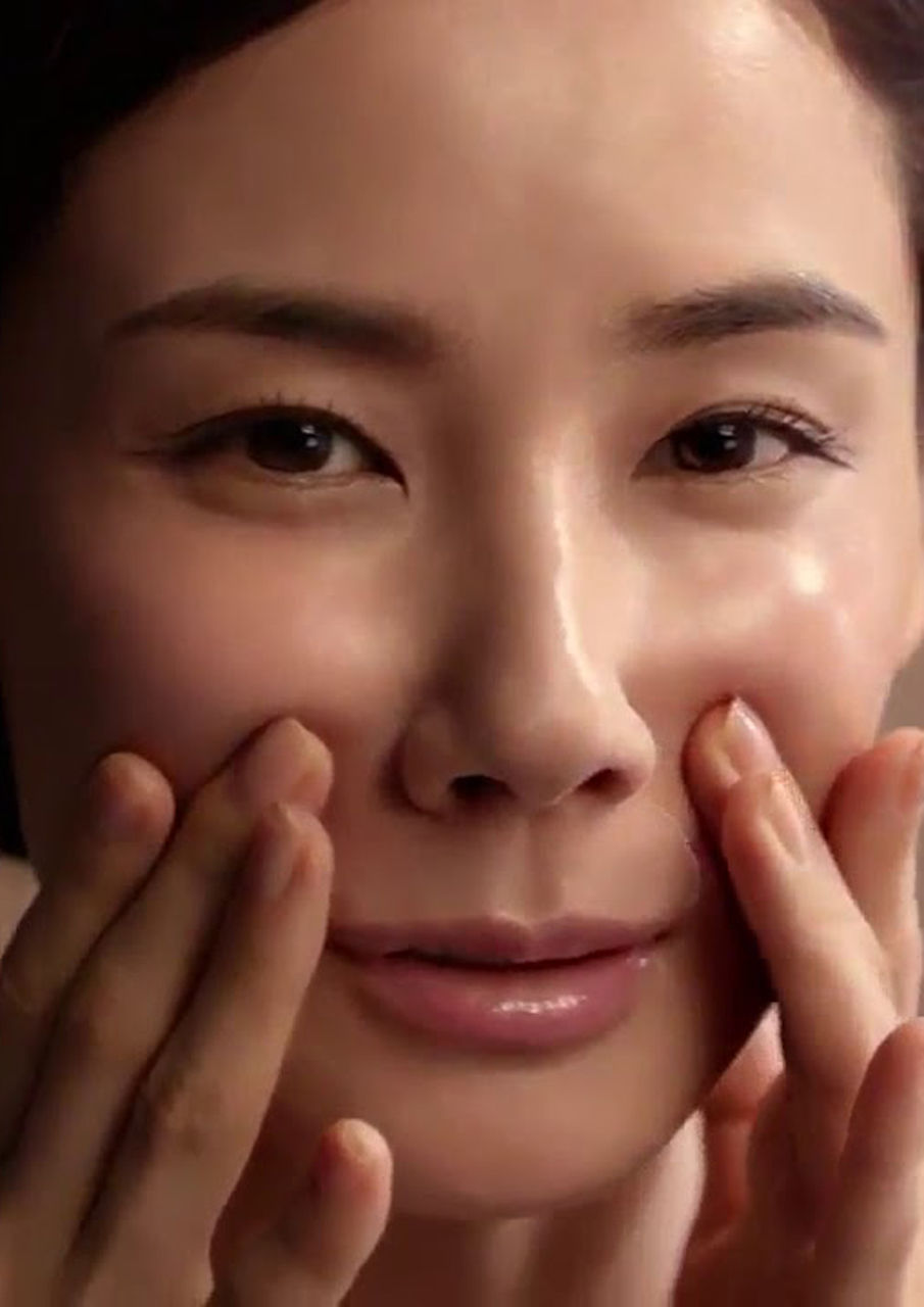 吉田羊 : 顔アップ特集 [綺麗な女優・アイドル・モデル、芸能人の顔アップ画像研究所（顔面アップ同好会～顔好きによる顔好きのための好きサイト）]