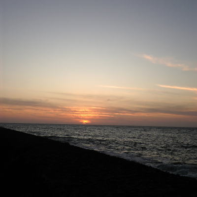 三国サンセットビーチの夕日