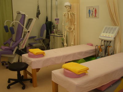 えがお整骨院の院内