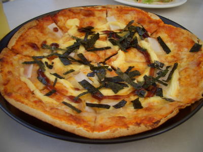 餅入りお好み焼き風ピザ