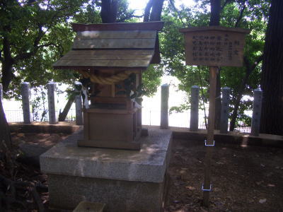 御旅所(おたびしょ)古墳の祭事の場所