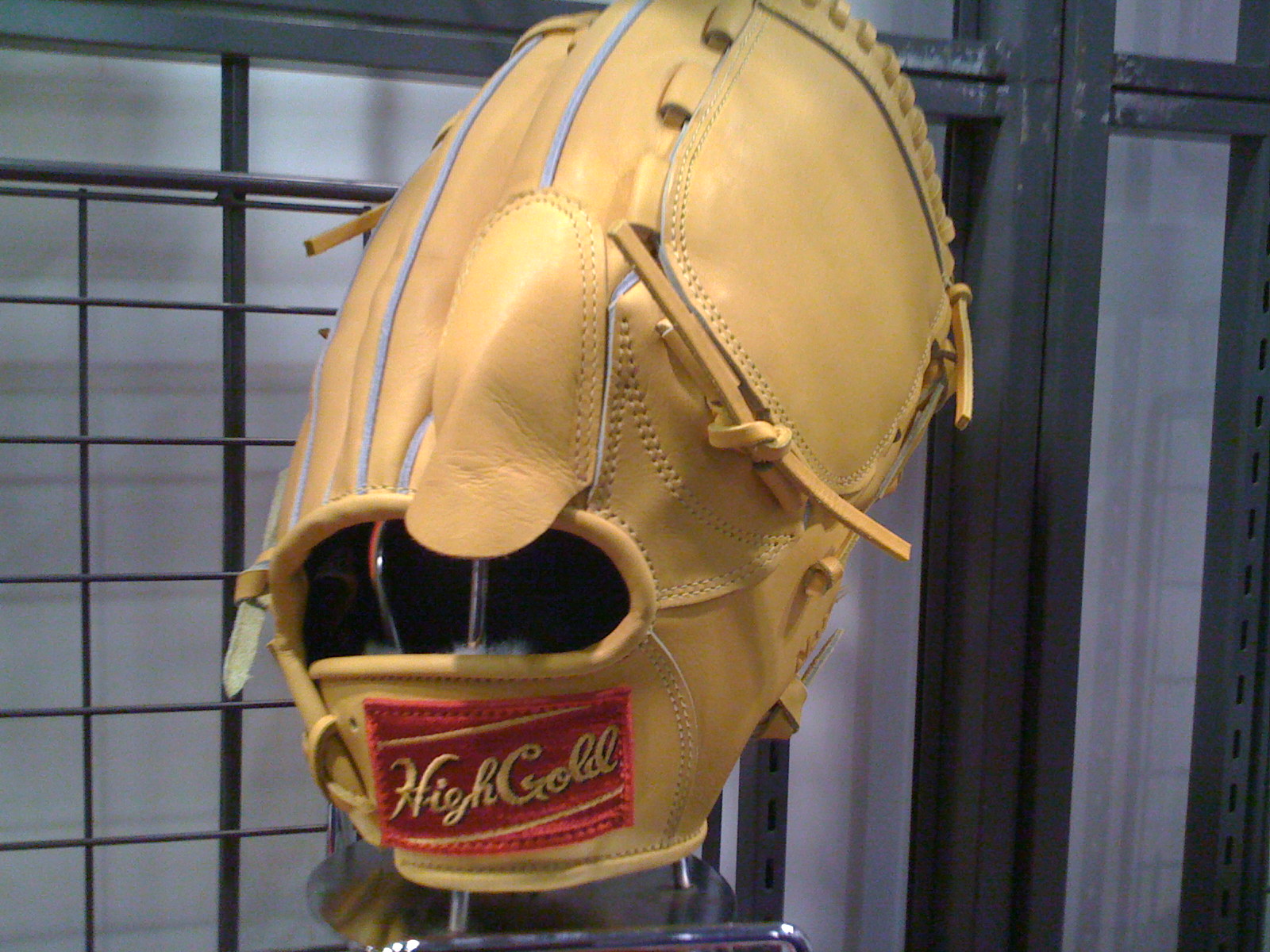 横浜高校 試合帽子 ハイゴールド製 最 安値