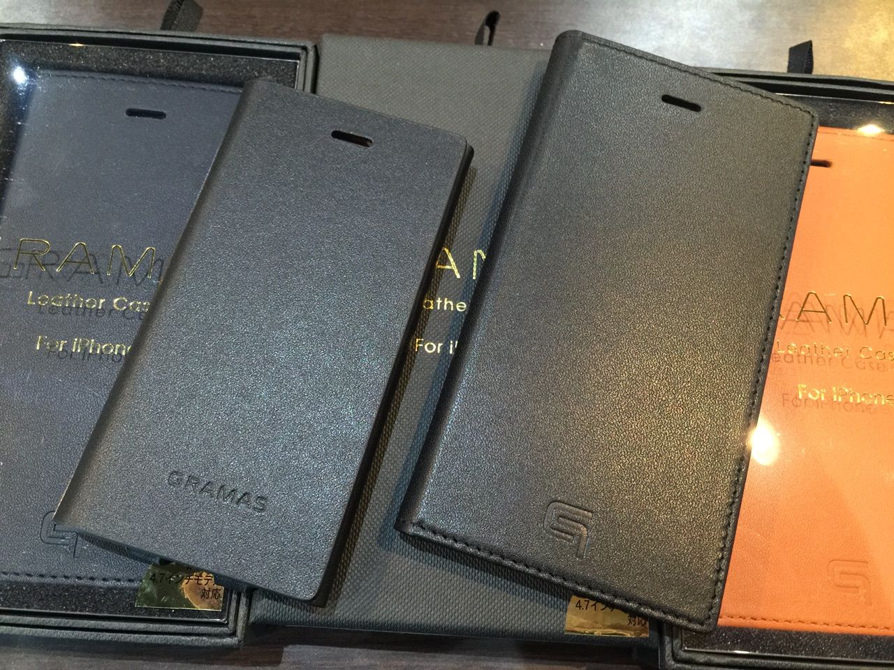 Iphone6用gramas本革手帳ケース どこが変わった 神戸のiphone専門店 あいほん屋明石店公式ブログ