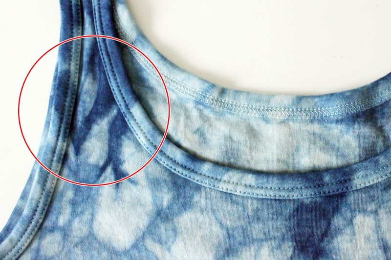 オーガニックコットンの藍染めタンクトップで、身も心もリラックス