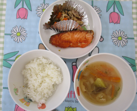 明石 保育園 給食